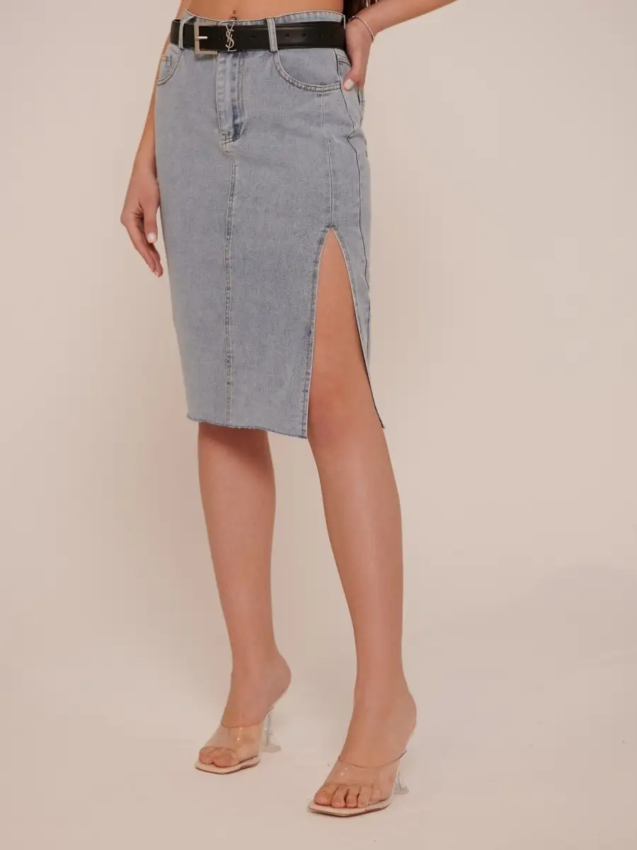 Голубая юбка женская джинсовая с разрезом в офис
