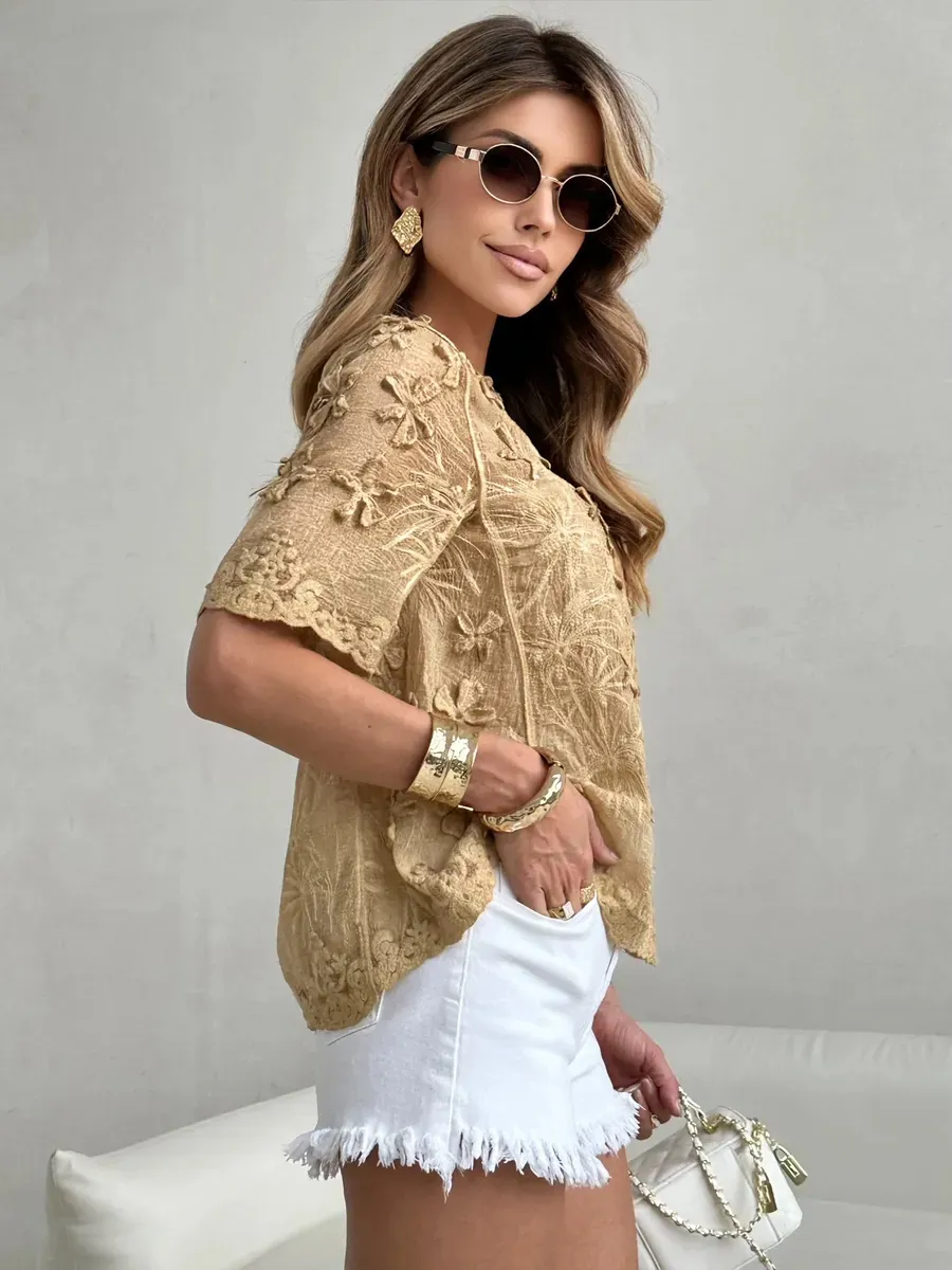 Коричневая летняя нарядная блузка с коротким рукавом