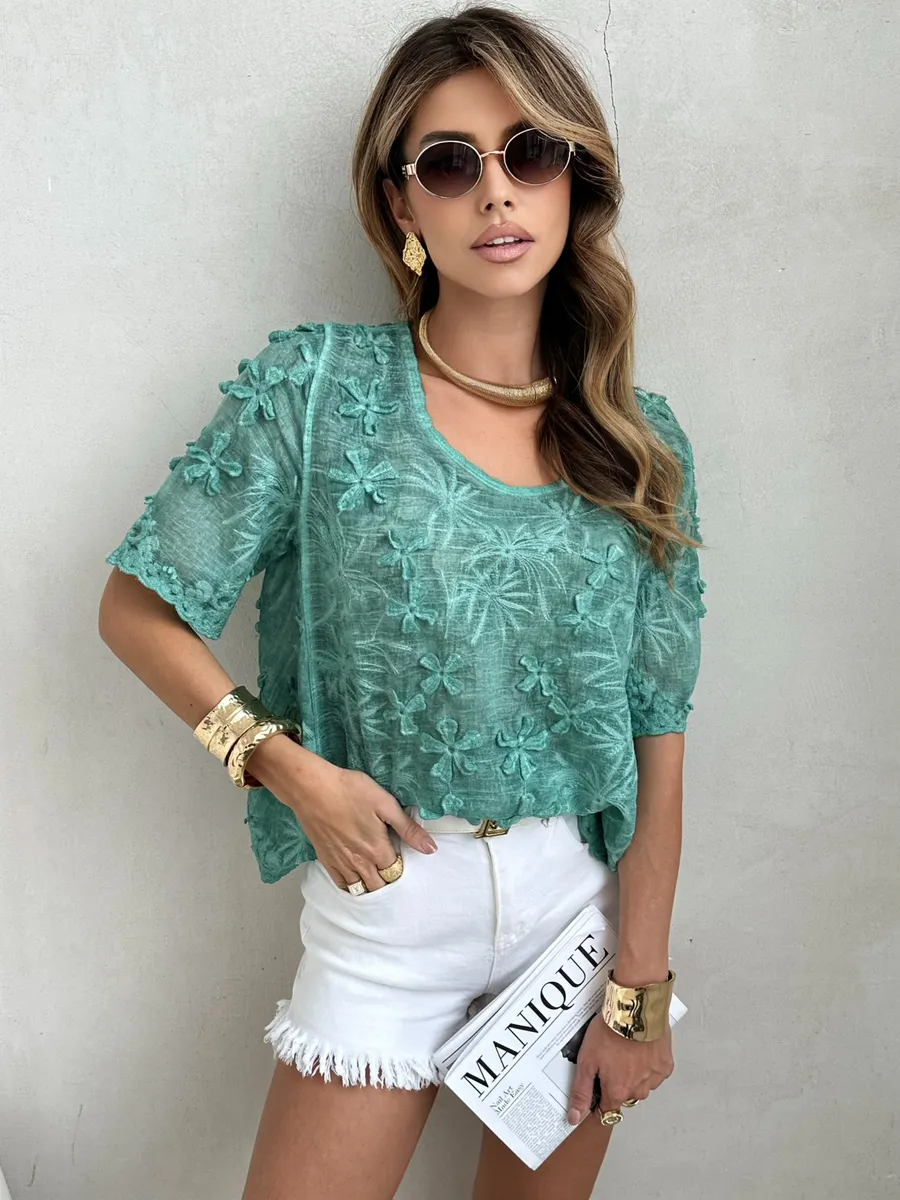 Зеленая летняя нарядная блузка с коротким рукавом