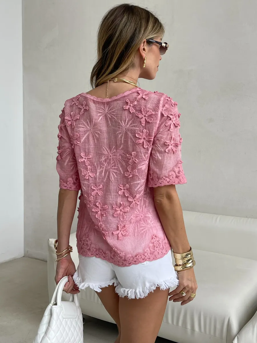 Розовая летняя нарядная блузка с коротким рукавом