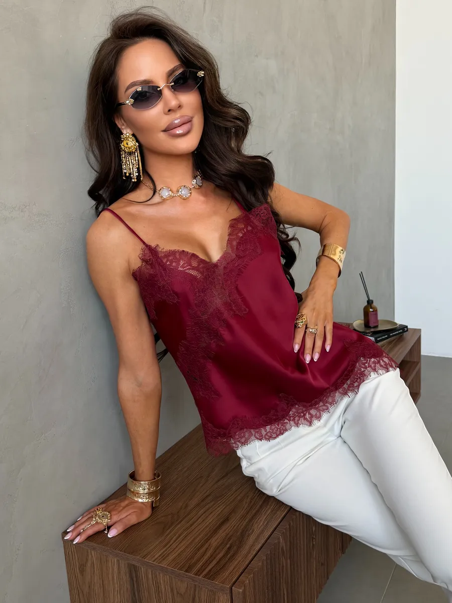 Бордовый атласный вечерний топ с кружевом