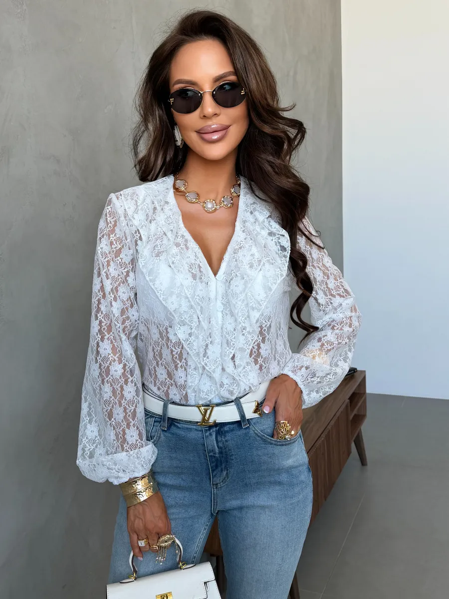 Белая нарядная кружевная блузка праздничная вечерняя