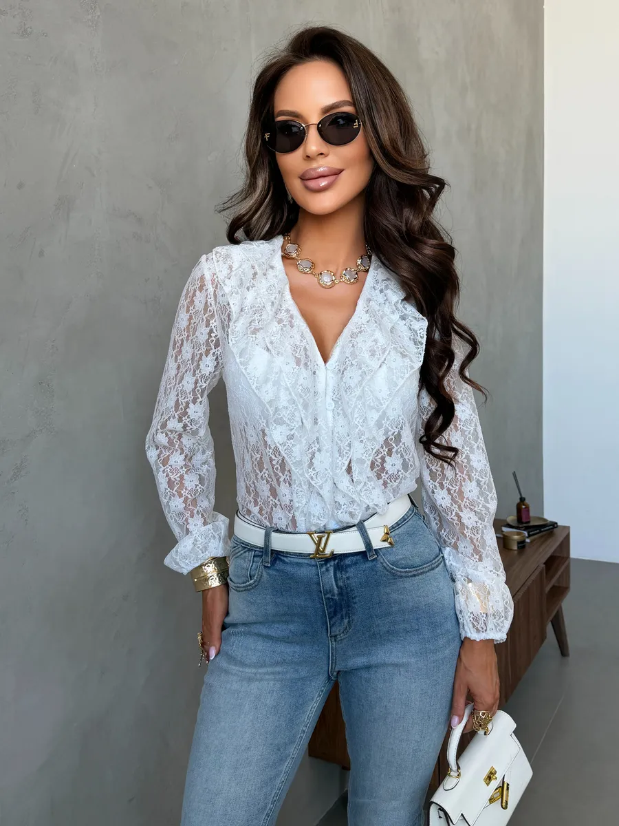 Белая нарядная кружевная блузка праздничная вечерняя