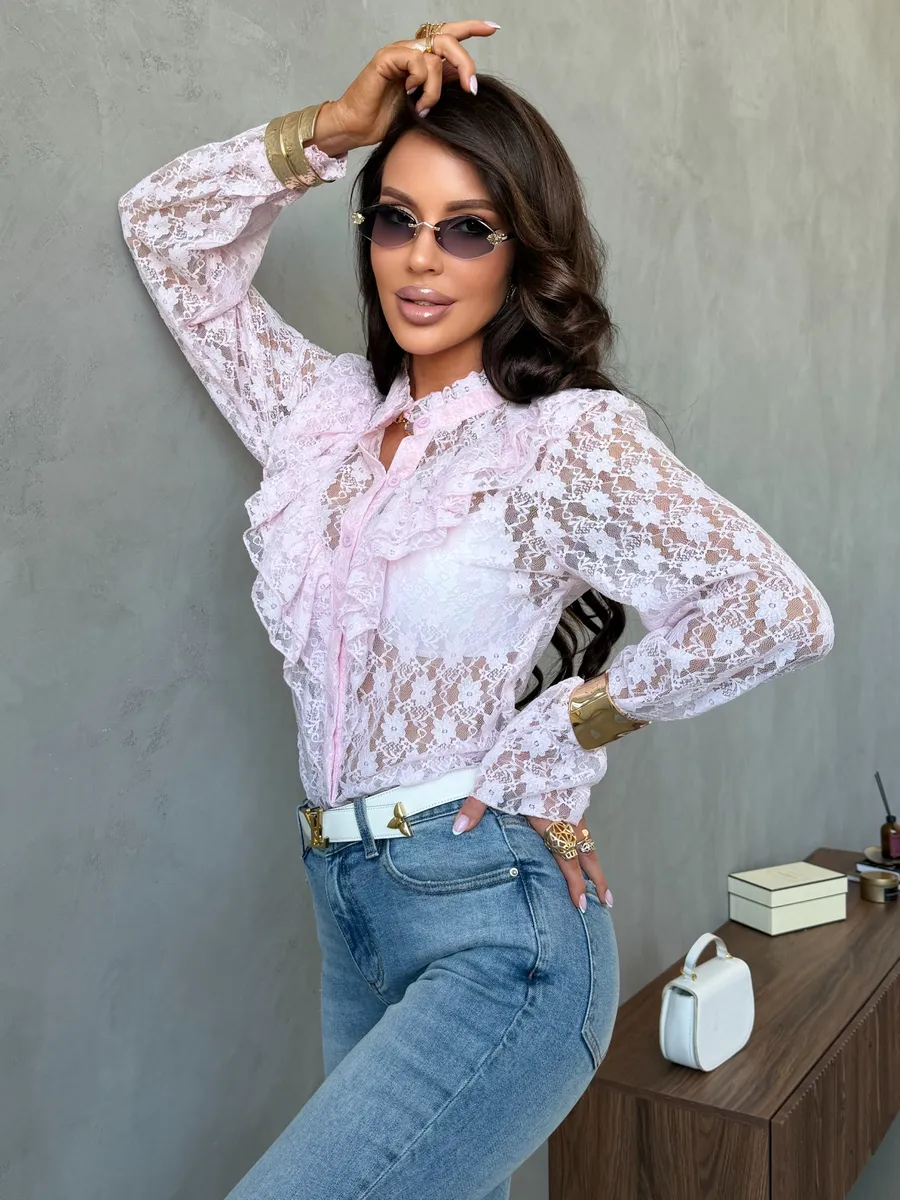 Розовая нарядная кружевная блузка офисная праздничная с воланами