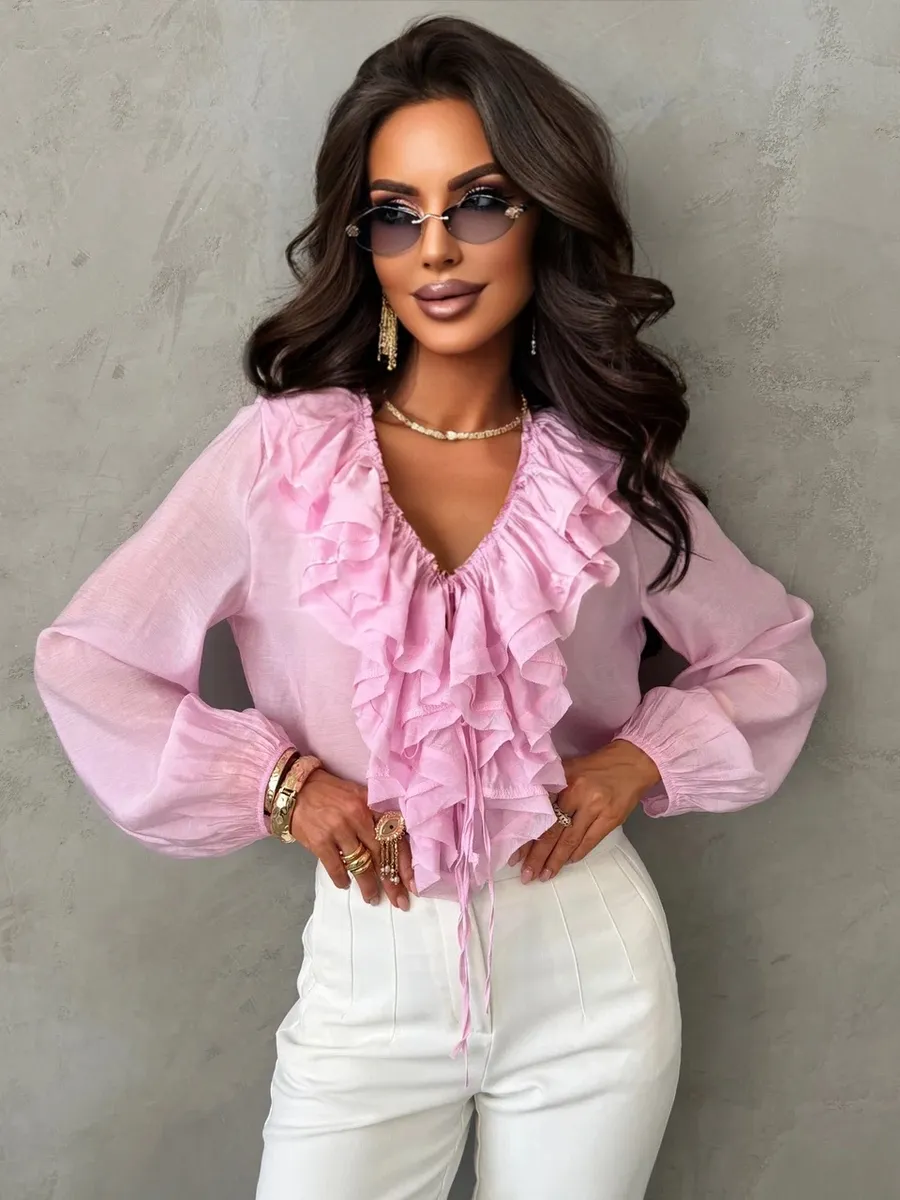 Розовая нарядная праздничная блузка вечерняя офисная с воланами
