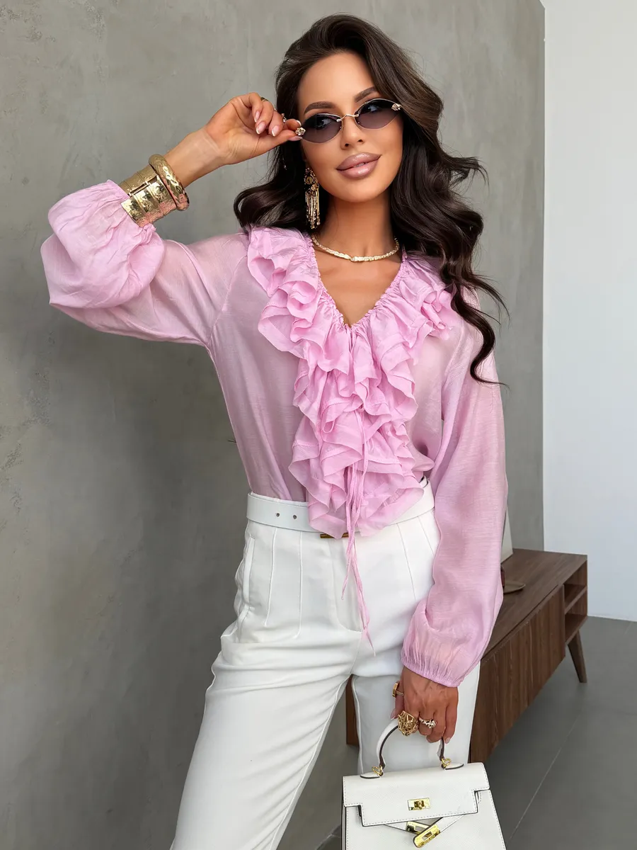 Розовая нарядная праздничная блузка вечерняя офисная с воланами