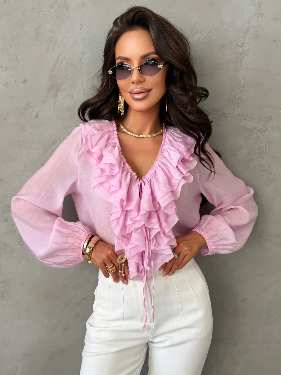 Розовая нарядная праздничная блузка вечерняя офисная с воланами