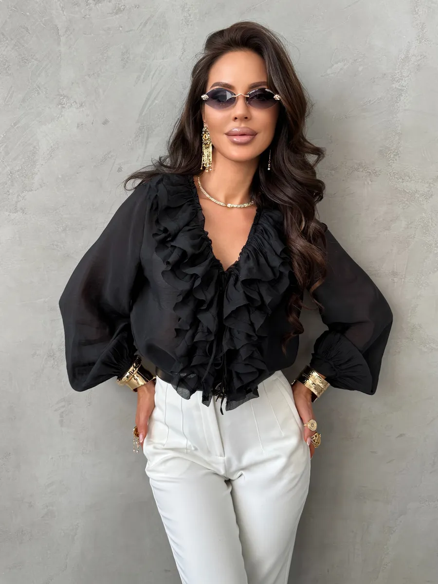 Черная нарядная праздничная блузка вечерняя офисная с воланами