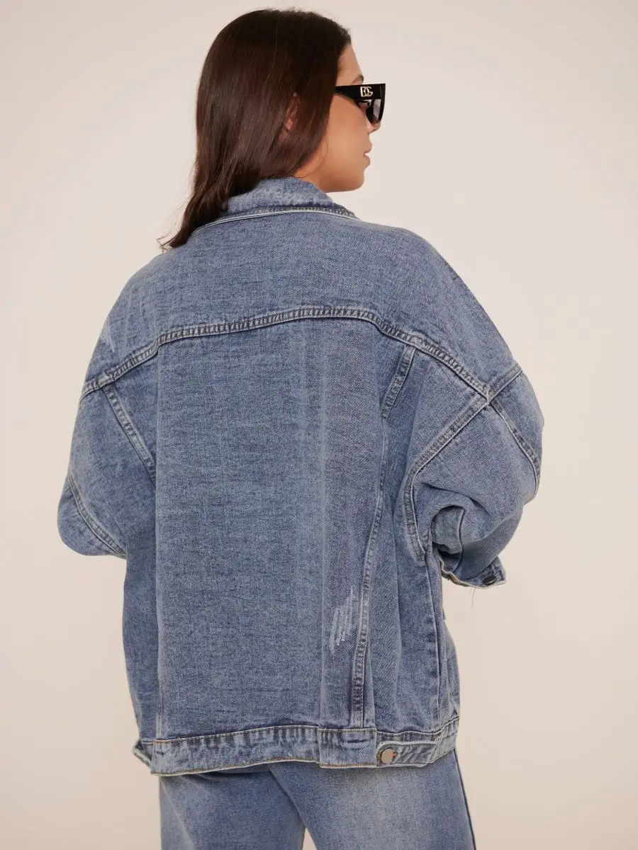 Голубая куртка джинсовая оверсайз