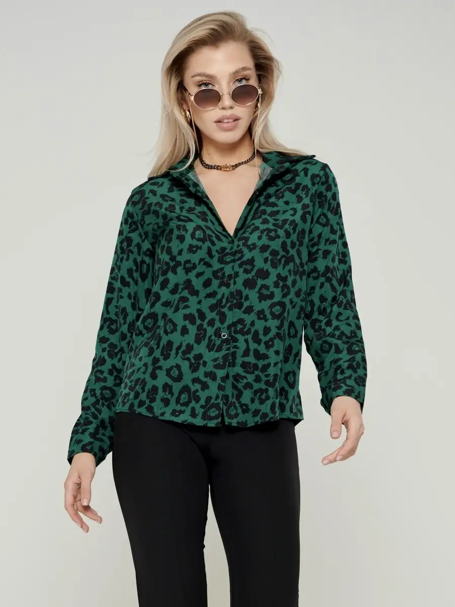 Зеленая блузка