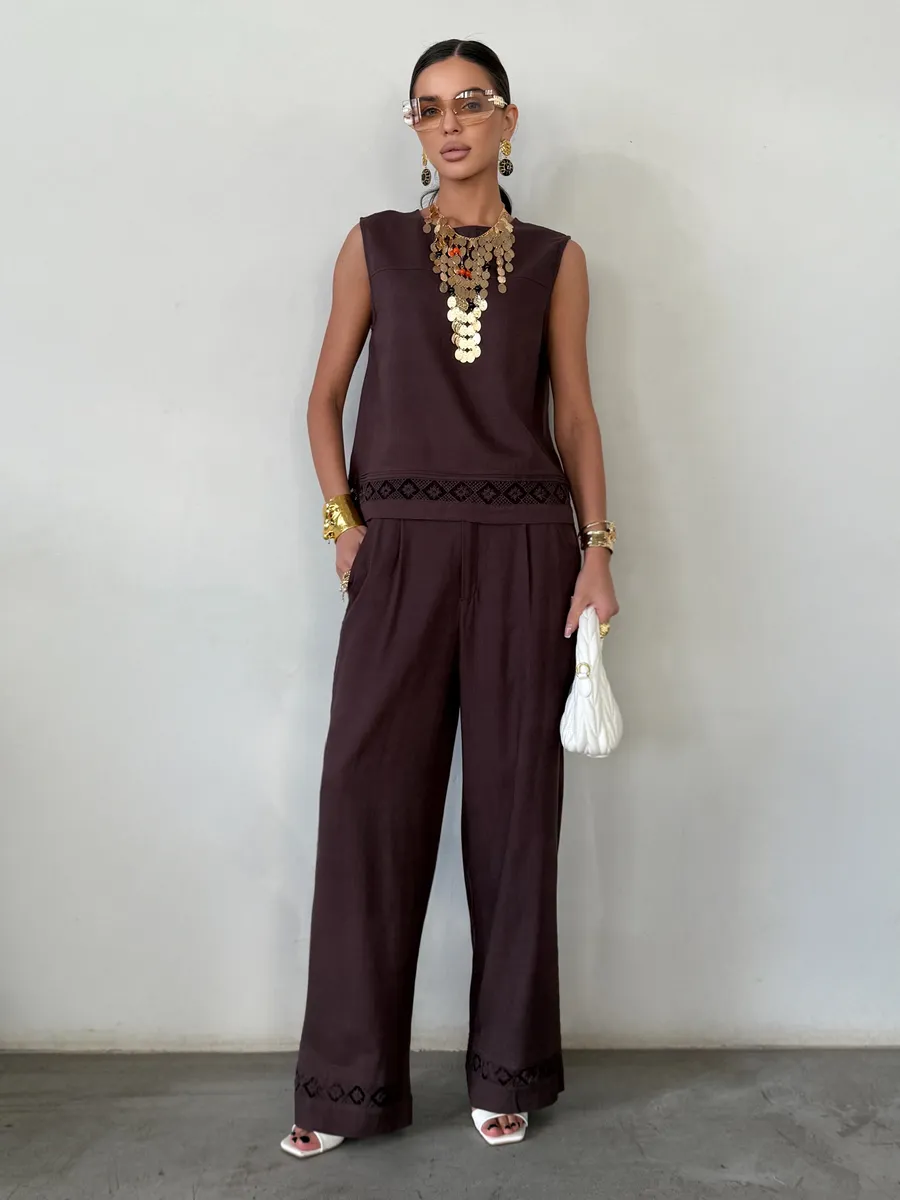 Костюм брючный летний льняной