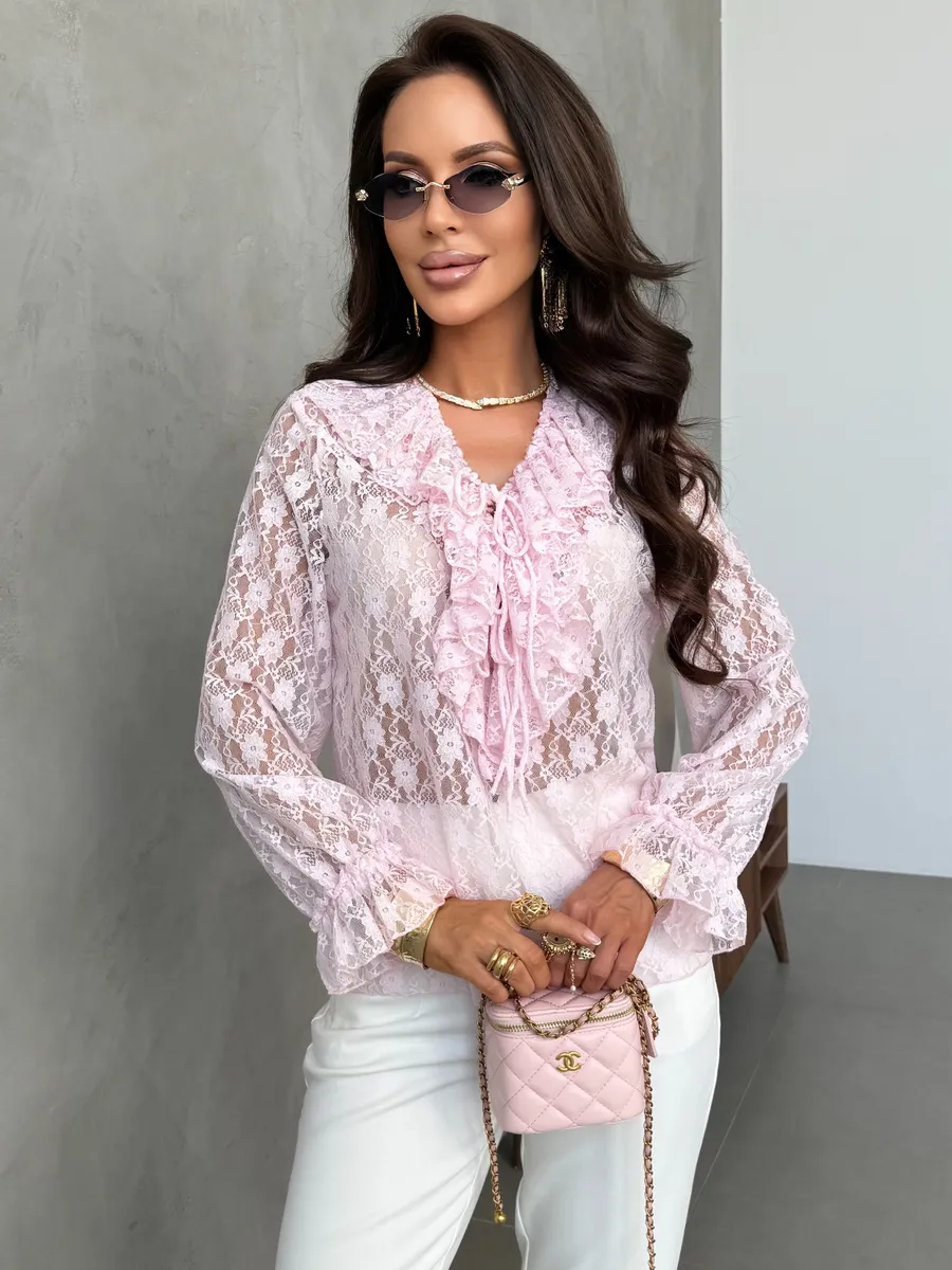 Розовая нарядная кружевная блузка праздничная вечерняя