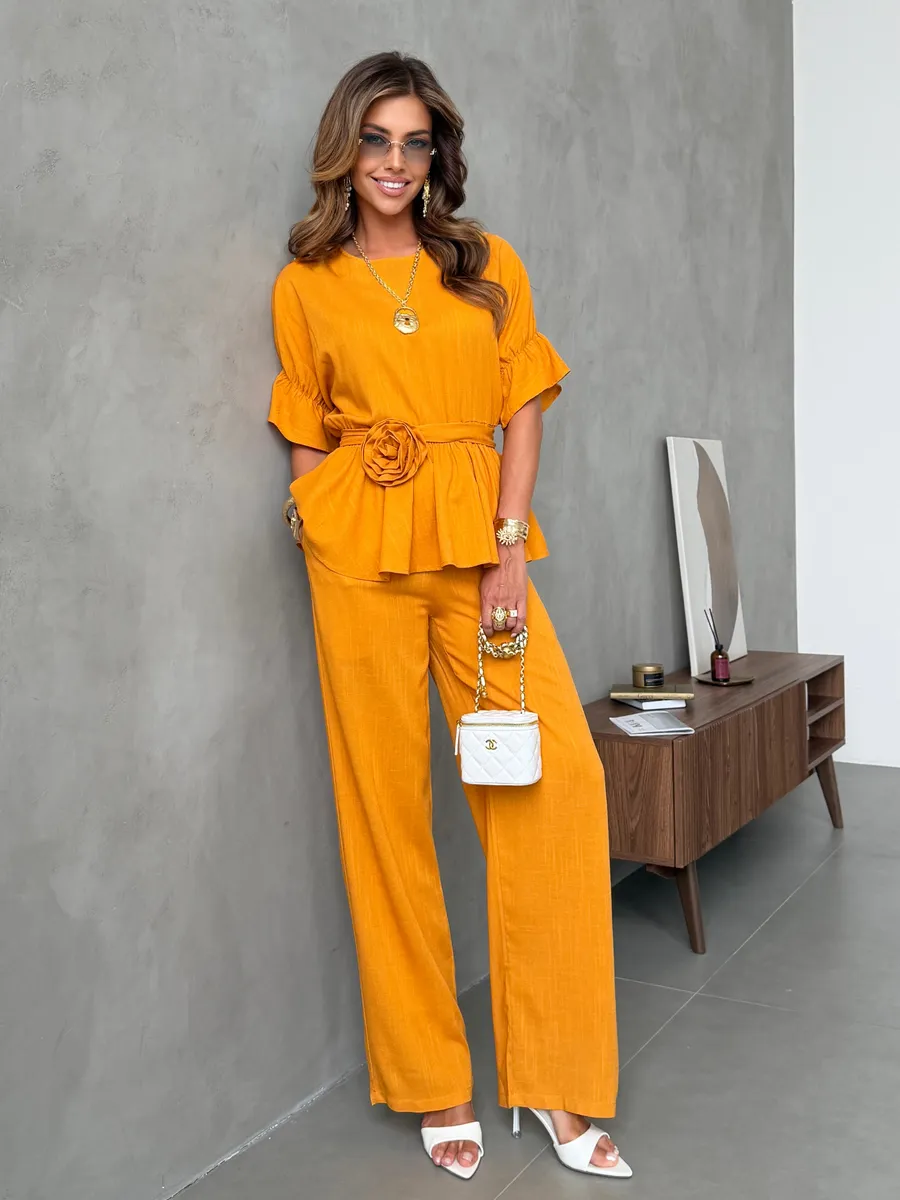 Оранжевый костюм