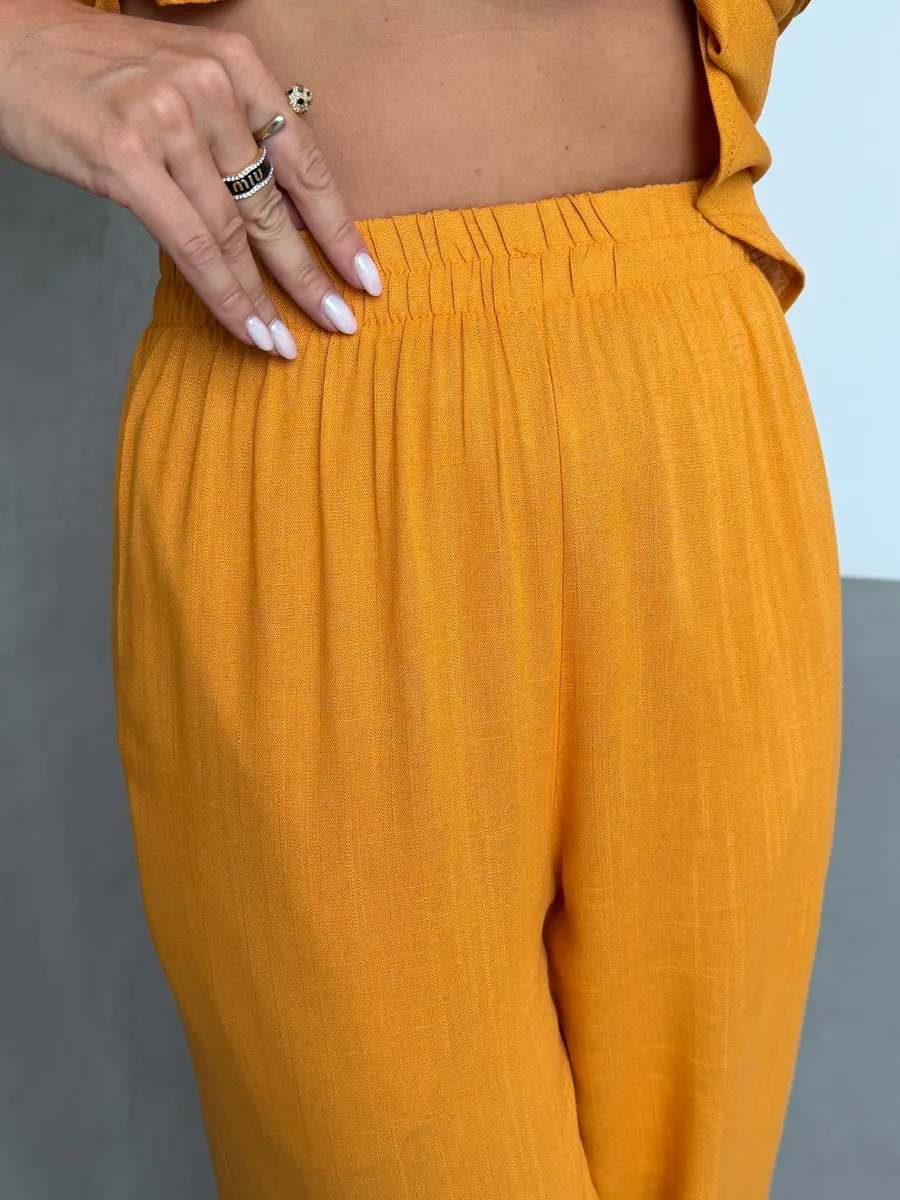 Оранжевый костюм