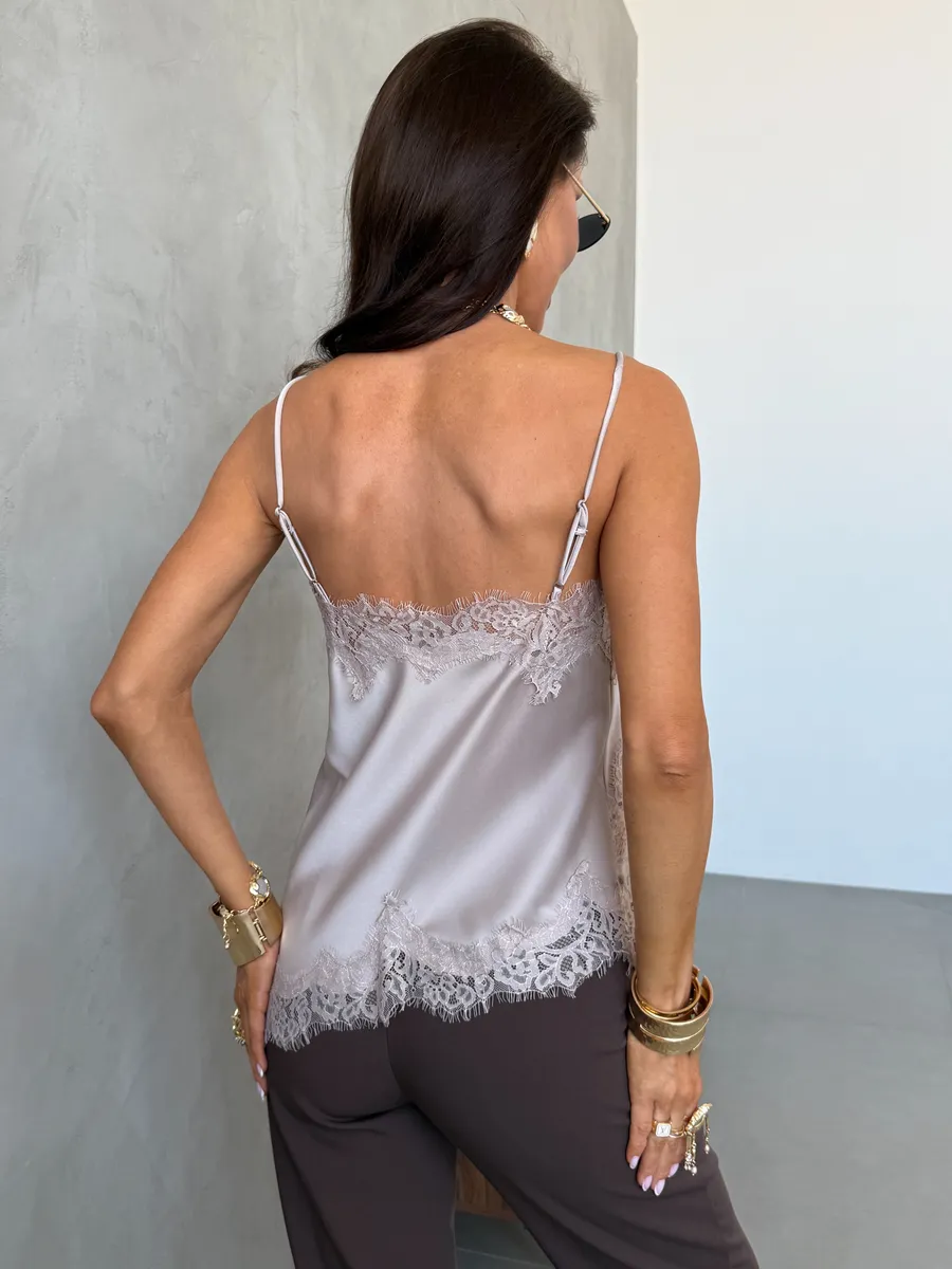 Бежевый атласный вечерний топ с кружевом