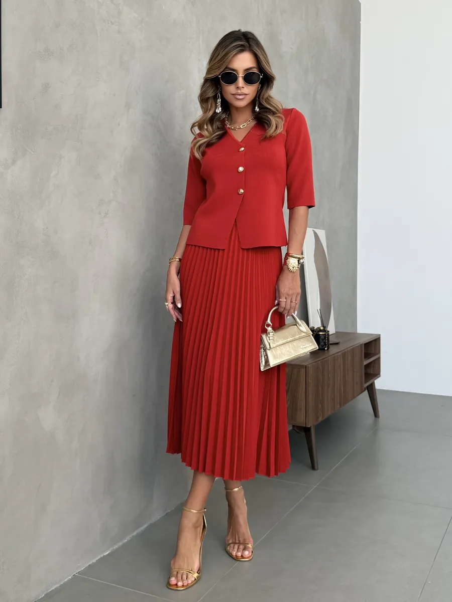 Костюм с юбкой офисный нарядный