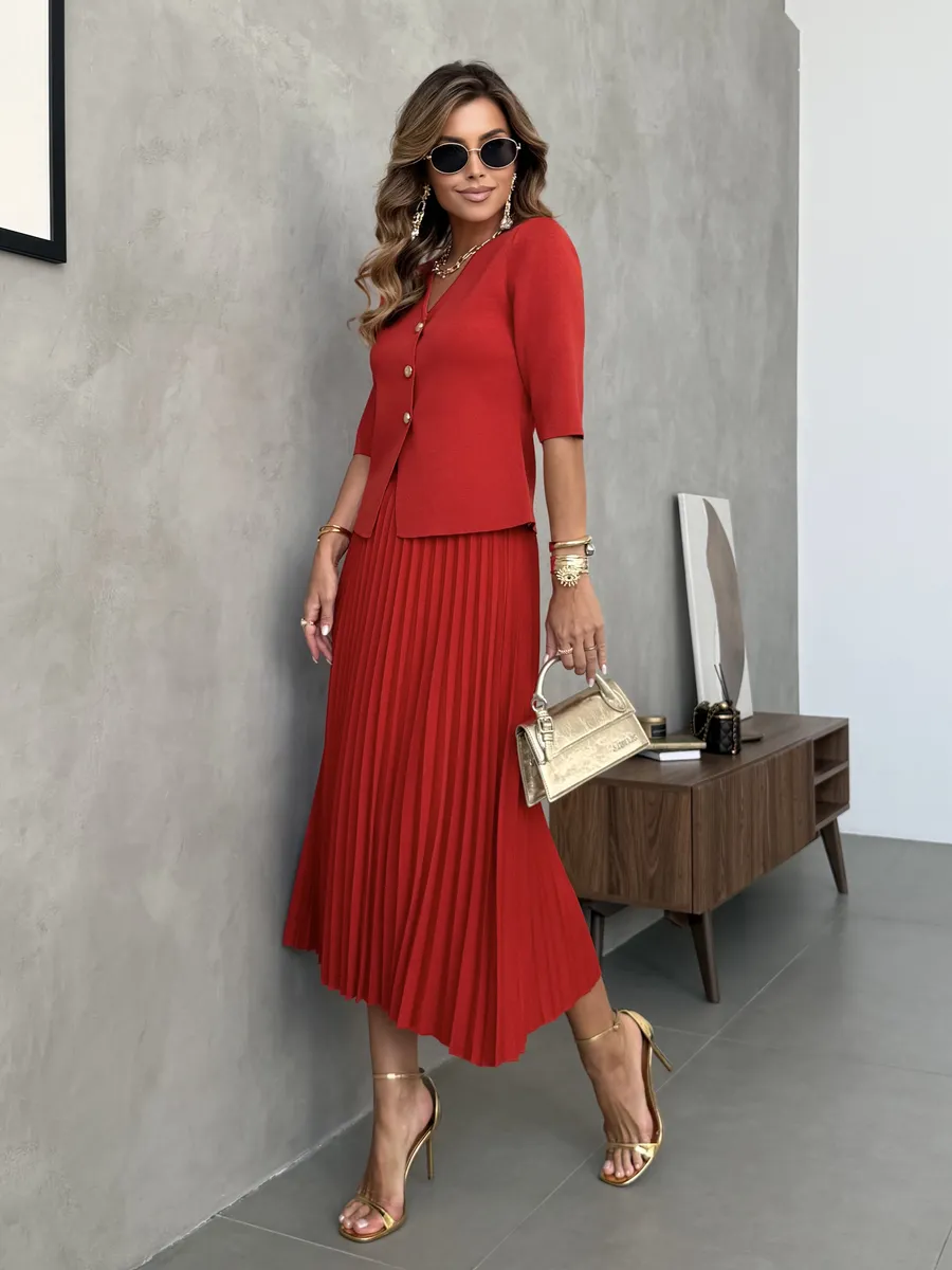 Оранжевый костюм с юбкой офисный нарядный