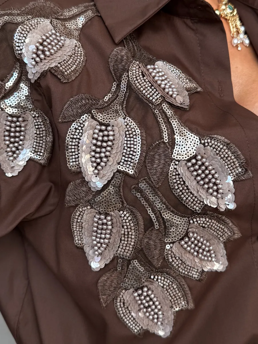 Коричневая рубашка нарядная офисная